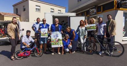 Agde - Des vélos pour les enfants du pays Agathois avec Century 21 !